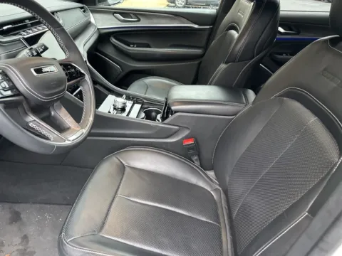More photos of 2023 Jeep Grand Cherokee L Overland at Zeigler Chrysler Dodge Jeep Ram of Grandville, MI