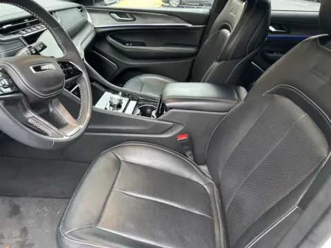 More photos of 2023 Jeep Grand Cherokee L Overland at Zeigler Chrysler Dodge Jeep Ram of Grandville, MI