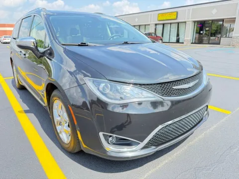 More photos of 2018 Chrysler Pacifica Limited at Zeigler Chrysler Dodge Jeep Ram of Grandville, MI