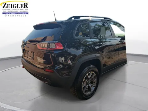 More photos of 2022 Jeep Cherokee Trailhawk at Zeigler Chrysler Dodge Jeep Ram of Grandville, MI
