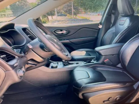 More photos of 2022 Jeep Cherokee Trailhawk at Zeigler Chrysler Dodge Jeep Ram of Grandville, MI