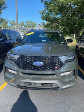 Green 2022 Ford Explorer ST for sale in Grandville, MI