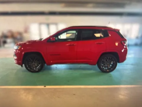More photos of 2023 Jeep Compass High Altitude at Zeigler Chrysler Dodge Jeep Ram of Grandville, MI