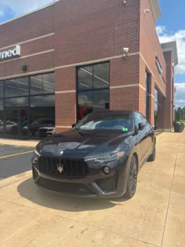 Black 2022 Maserati Levante Modena for sale in Grandville, MI