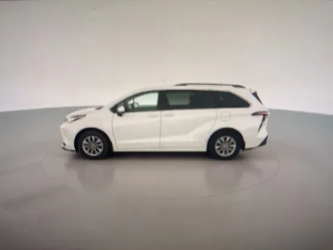 More photos of 2023 Toyota Sienna XLE at Zeigler Chrysler Dodge Jeep Ram of Grandville, MI