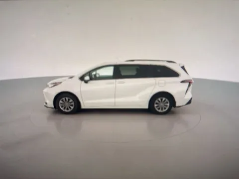 More photos of 2023 Toyota Sienna XLE at Zeigler Chrysler Dodge Jeep Ram of Grandville, MI