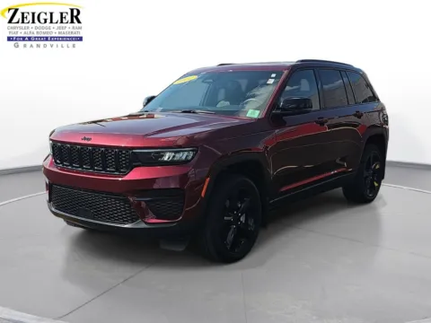 Red 2022 Jeep Grand Cherokee Altitude for sale in Grandville, MI
