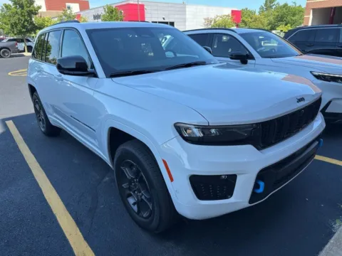 Another view of 2025 Jeep Grand Cherokee 4xe for sale in Grandville, MI at Zeigler Chrysler Dodge Jeep Ram of Grandville