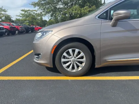 Another view of 2018 Chrysler Pacifica Touring L Plus for sale in Grandville, MI at Zeigler Chrysler Dodge Jeep Ram of Grandville