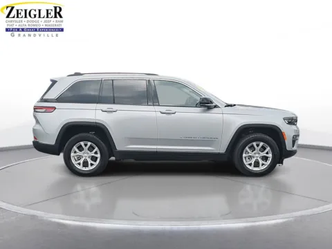 More photos of 2023 Jeep Grand Cherokee Limited at Zeigler Chrysler Dodge Jeep Ram of Grandville, MI