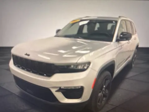 Photos of 2022 Jeep Grand Cherokee Limited for sale in Grandville, MI at Zeigler Chrysler Dodge Jeep Ram of Grandville