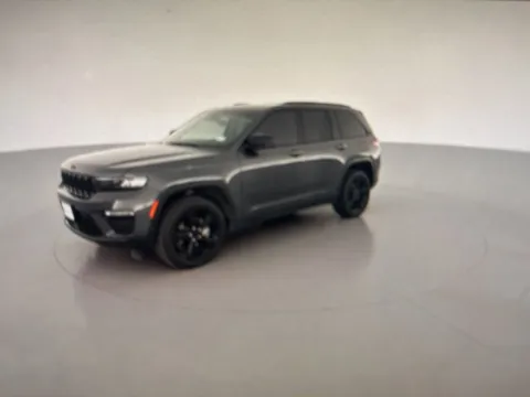 Gray 2023 Jeep Grand Cherokee Limited for sale in Grandville, MI