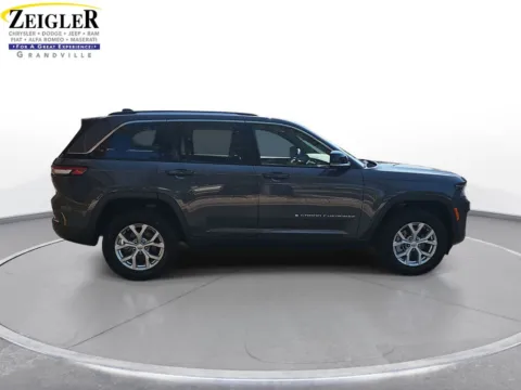 More photos of 2023 Jeep Grand Cherokee Limited at Zeigler Chrysler Dodge Jeep Ram of Grandville, MI