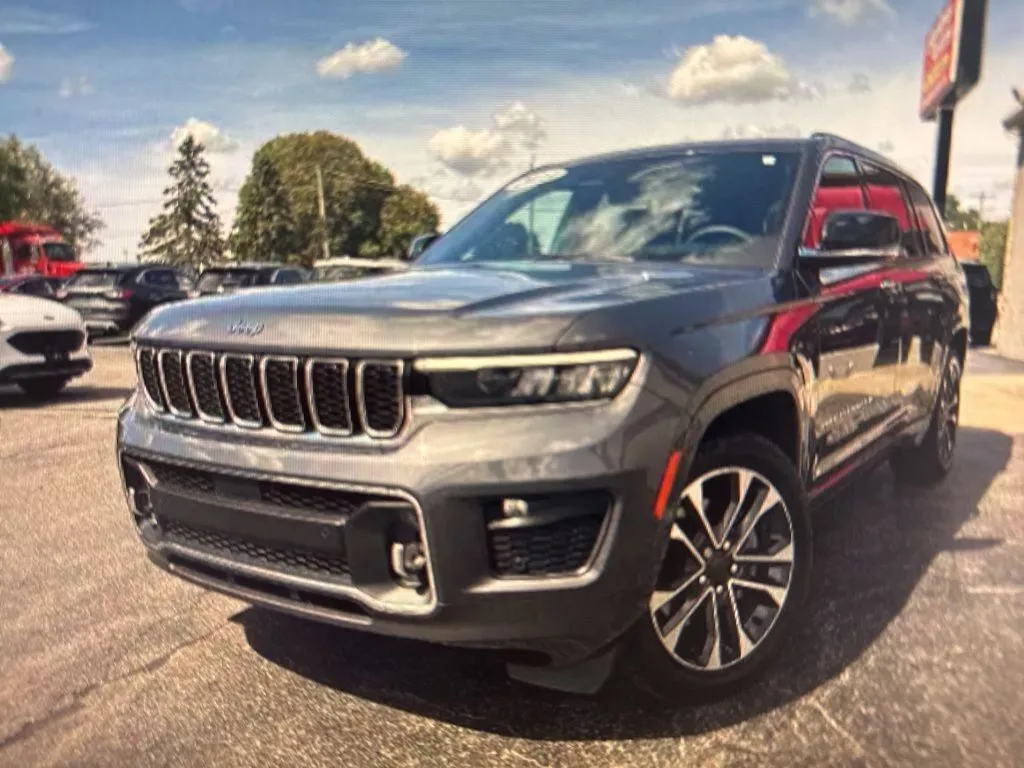 2023 Jeep Grand Cherokee L Overland for sale in Grandville, MI