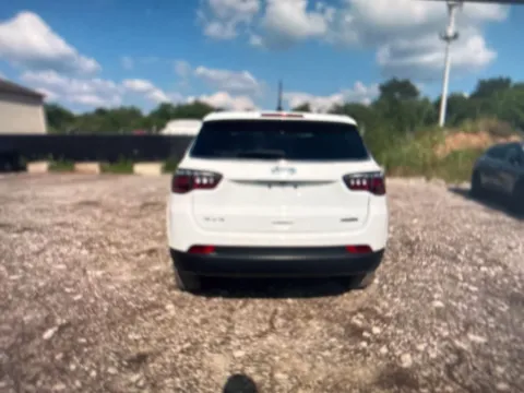 More photos of 2023 Jeep Compass Limited at Zeigler Chrysler Dodge Jeep Ram of Grandville, MI