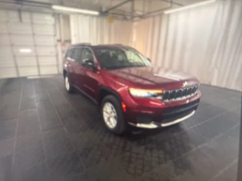 More photos of 2023 Jeep Grand Cherokee L Limited at Zeigler Chrysler Dodge Jeep Ram of Grandville, MI