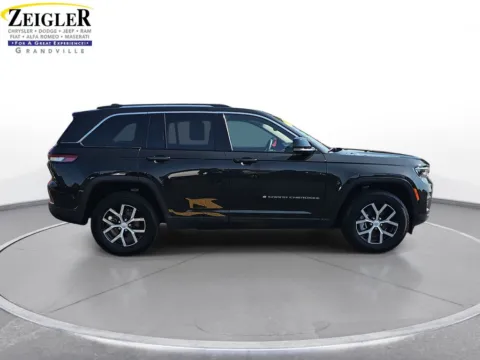 More photos of 2023 Jeep Grand Cherokee Limited at Zeigler Chrysler Dodge Jeep Ram of Grandville, MI