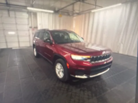 More photos of 2023 Jeep Grand Cherokee L Limited at Zeigler Chrysler Dodge Jeep Ram of Grandville, MI