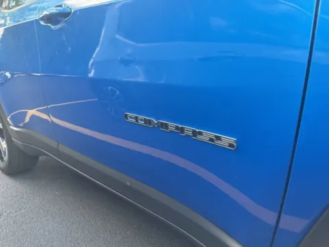 More photos of 2023 Jeep Compass Limited at Zeigler Chrysler Dodge Jeep Ram of Grandville, MI