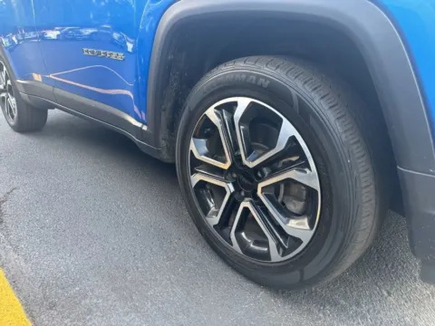 More photos of 2023 Jeep Compass Limited at Zeigler Chrysler Dodge Jeep Ram of Grandville, MI