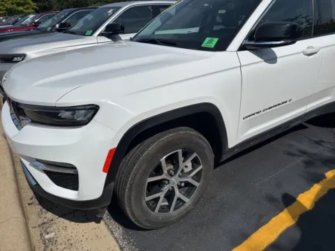 Another view of 2023 Jeep Grand Cherokee Limited for sale in Grandville, MI at Zeigler Chrysler Dodge Jeep Ram of Grandville