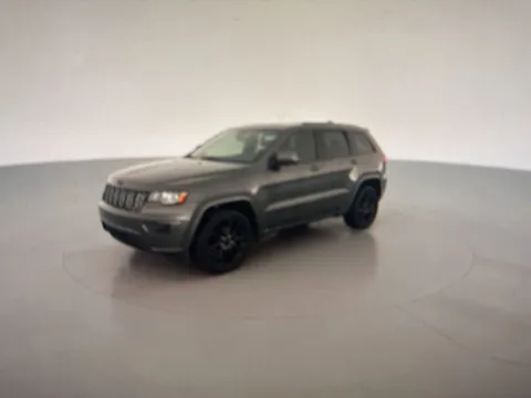 Gray 2017 Jeep Grand Cherokee Altitude for sale in Grandville, MI