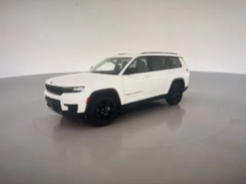White 2023 Jeep Grand Cherokee L Altitude for sale in Grandville, MI