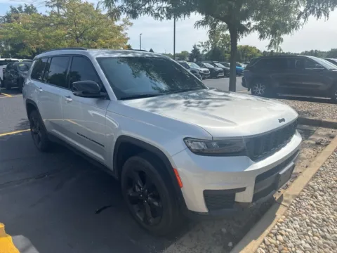 Another view of 2023 Jeep Grand Cherokee L Altitude for sale in Grandville, MI at Zeigler Chrysler Dodge Jeep Ram of Grandville