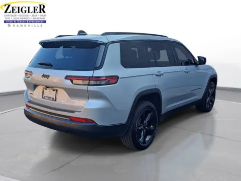 More photos of 2023 Jeep Grand Cherokee L Altitude at Zeigler Chrysler Dodge Jeep Ram of Grandville, MI