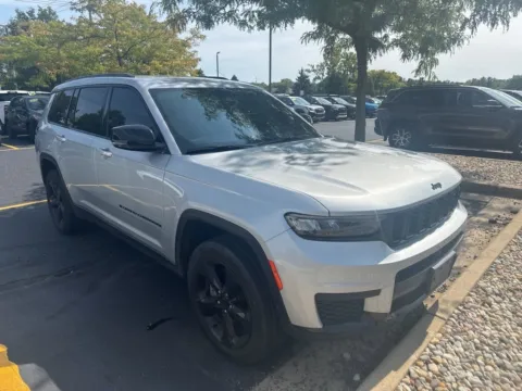 Another view of 2023 Jeep Grand Cherokee L Altitude for sale in Grandville, MI at Zeigler Chrysler Dodge Jeep Ram of Grandville