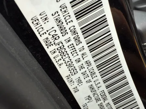 More photos of 2014 Jeep Grand Cherokee Limited at Zeigler Chrysler Dodge Jeep Ram of Grandville, MI