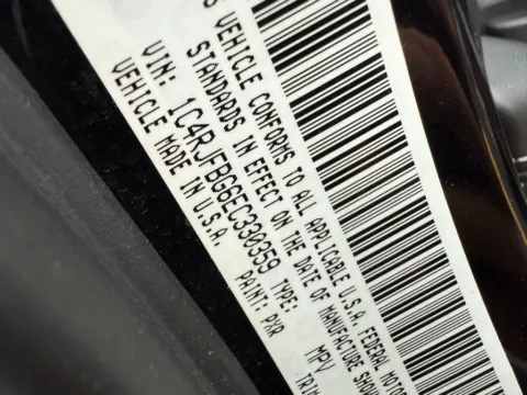 More photos of 2014 Jeep Grand Cherokee Limited at Zeigler Chrysler Dodge Jeep Ram of Grandville, MI