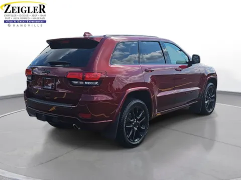 More photos of 2020 Jeep Grand Cherokee Altitude at Zeigler Chrysler Dodge Jeep Ram of Grandville, MI