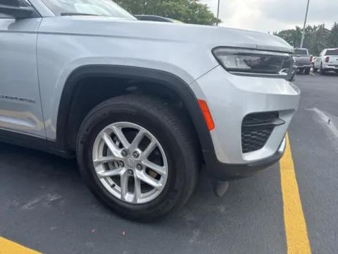 More photos of 2023 Jeep Grand Cherokee Laredo at Zeigler Chrysler Dodge Jeep Ram of Grandville, MI