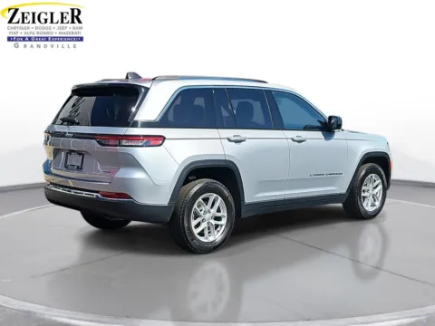 More photos of 2023 Jeep Grand Cherokee Laredo at Zeigler Chrysler Dodge Jeep Ram of Grandville, MI