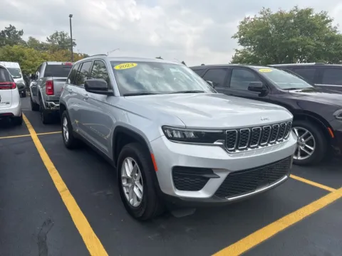 Another view of 2023 Jeep Grand Cherokee Laredo for sale in Grandville, MI at Zeigler Chrysler Dodge Jeep Ram of Grandville