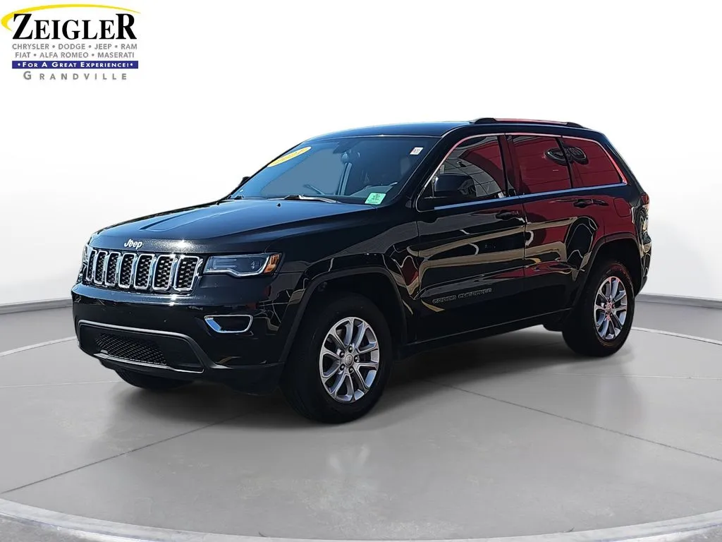 Black 2021 Jeep Grand Cherokee Laredo E for sale in Grandville, MI