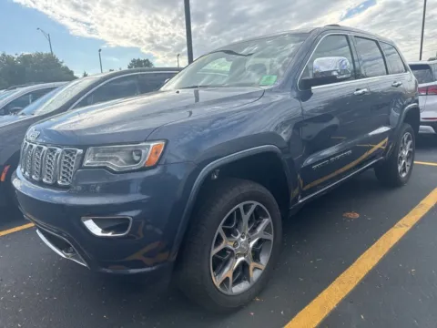 Another view of 2021 Jeep Grand Cherokee Overland for sale in Grandville, MI at Zeigler Chrysler Dodge Jeep Ram of Grandville
