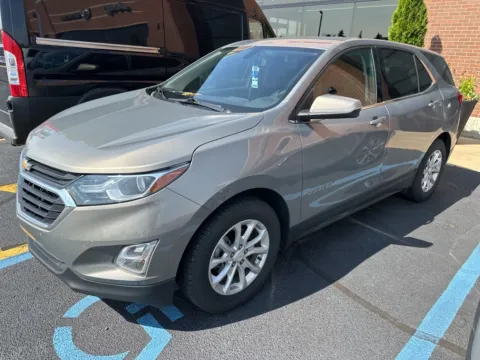 Gray 2018 Chevrolet Equinox LT for sale in Grandville, MI