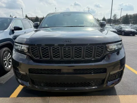 Photos of 2023 Jeep Grand Cherokee L Summit for sale in Grandville, MI at Zeigler Chrysler Dodge Jeep Ram of Grandville