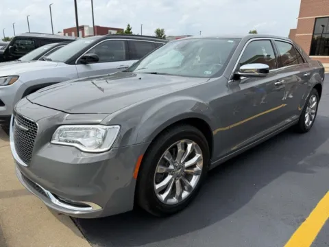 Gray 2019 Chrysler 300 Limited for sale in Grandville, MI