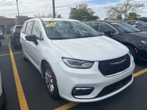 Another view of 2024 Chrysler Pacifica Touring L for sale in Grandville, MI at Zeigler Chrysler Dodge Jeep Ram of Grandville