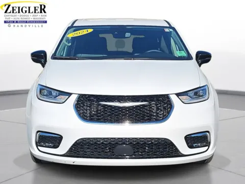 Photos of 2024 Chrysler Pacifica Touring L for sale in Grandville, MI at Zeigler Chrysler Dodge Jeep Ram of Grandville