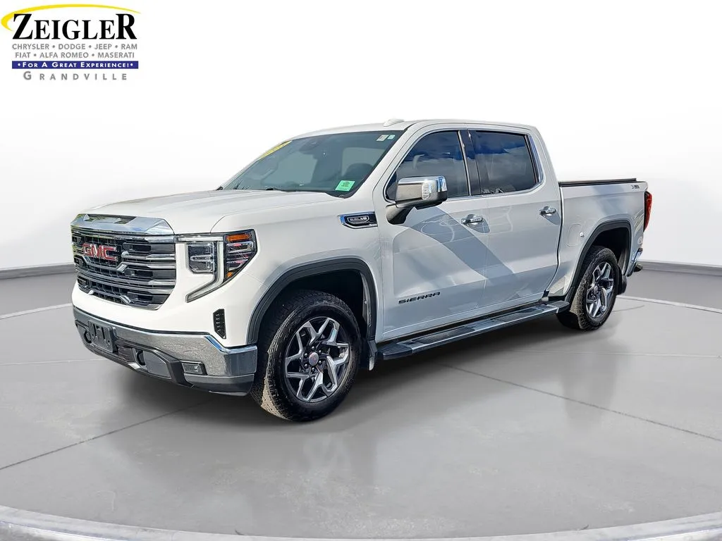 White 2023 GMC Sierra 1500 SLT for sale in Grandville, MI