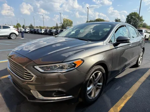 Gray 2018 Ford Fusion SE for sale in Grandville, MI
