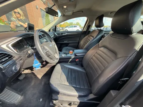 More photos of 2018 Ford Fusion SE at Zeigler Chrysler Dodge Jeep Ram of Grandville, MI
