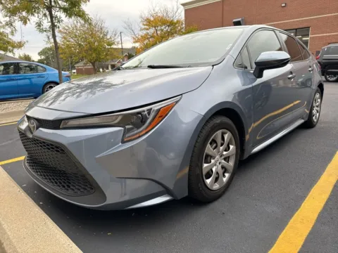 Gray 2021 Toyota Corolla LE for sale in Grandville, MI