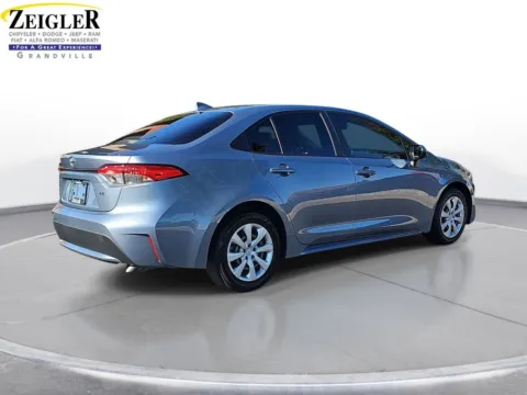 More photos of 2021 Toyota Corolla LE at Zeigler Chrysler Dodge Jeep Ram of Grandville, MI