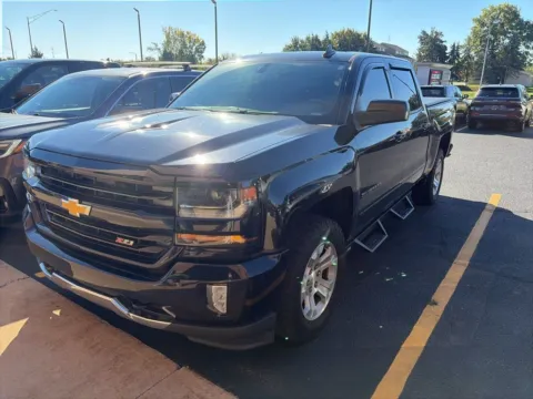 Black 2016 Chevrolet Silverado 1500 LT for sale in Grandville, MI