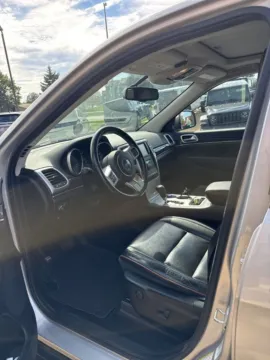 More photos of 2011 Jeep Grand Cherokee Laredo at Zeigler Chrysler Dodge Jeep Ram of Grandville, MI